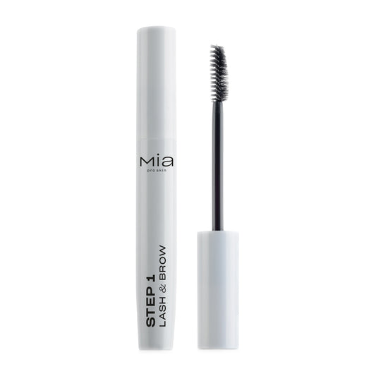 STEP 1 LASH & BROW Strengthening treatment